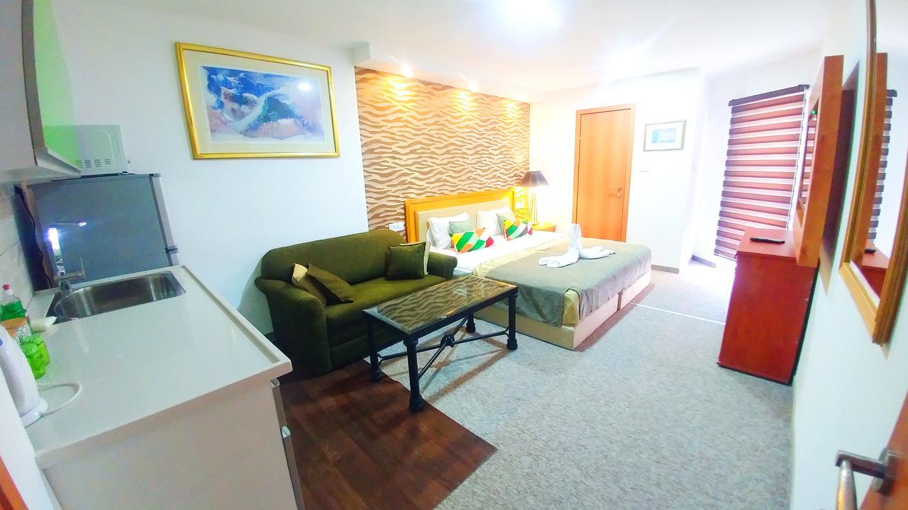 City Suites Aparthotel 4*