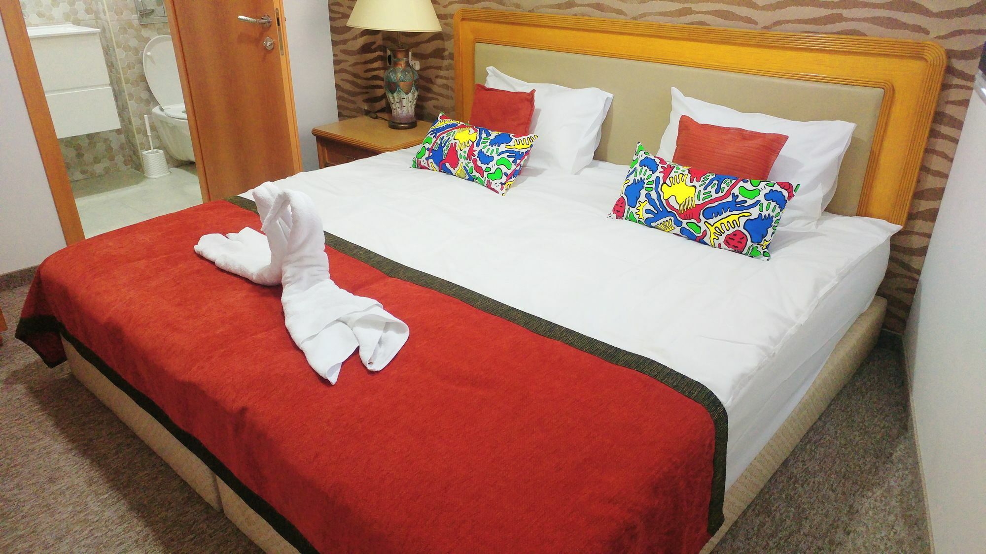 Aparthotel City Suites 4*